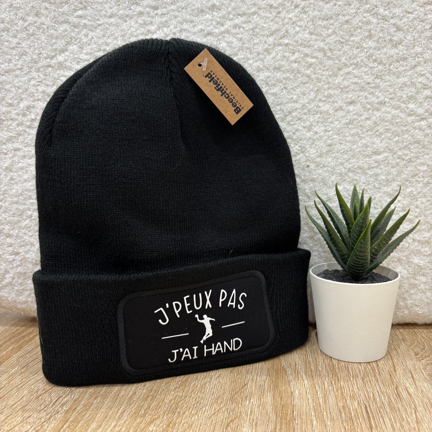 Bonnet Hand