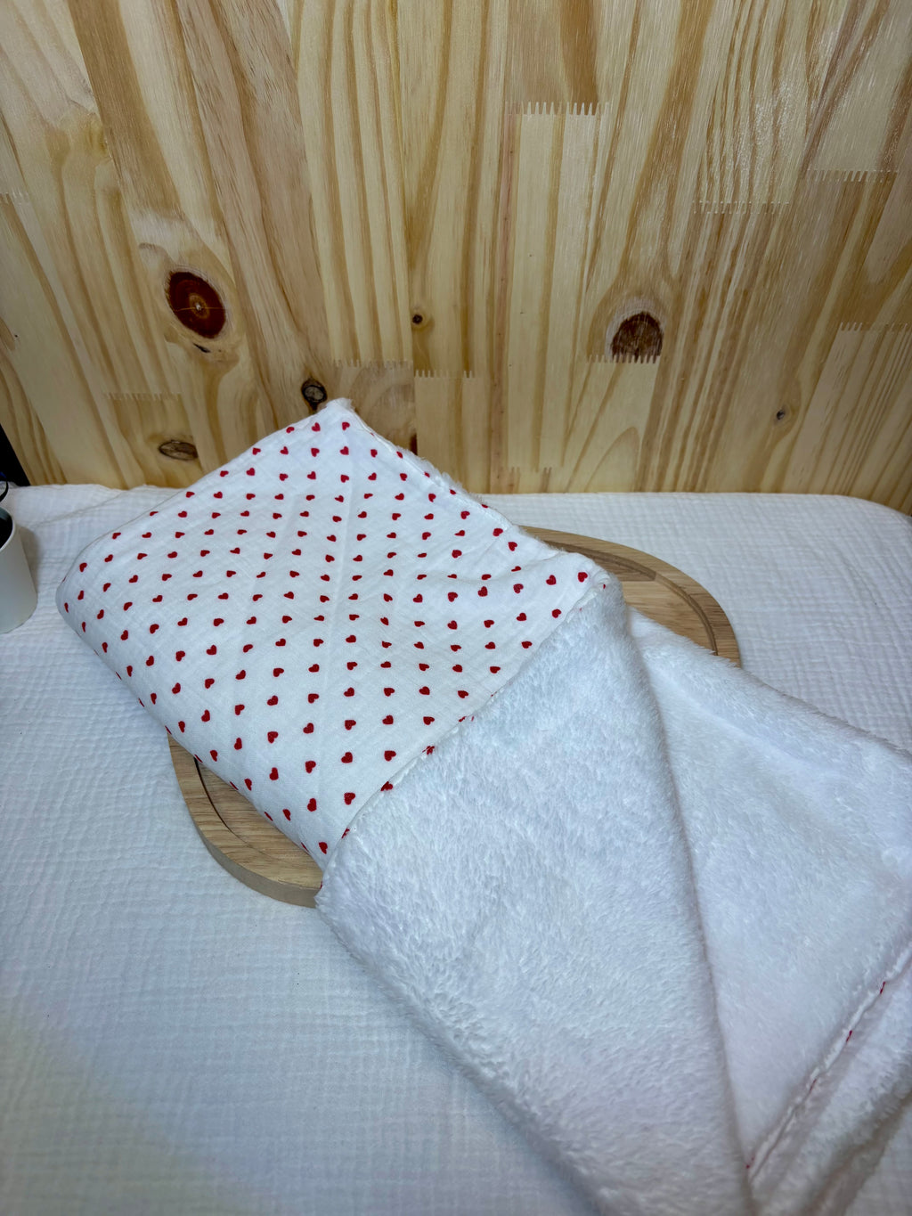 Coffret naissance personnalisé – Plaid bébé, cape de bain & attache tétine –Petit cœur