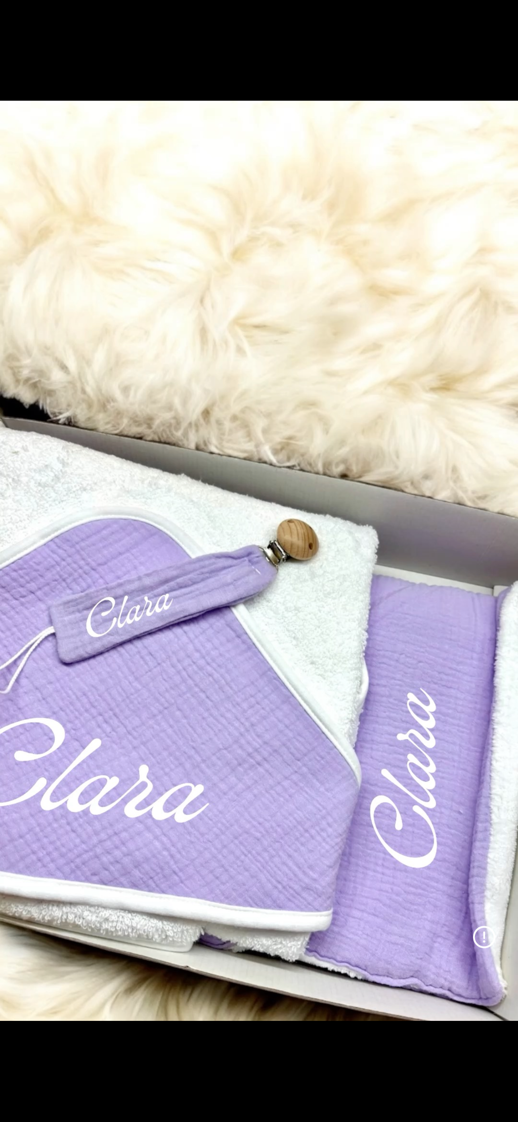 Coffret naissance personnalisé – Plaid bébé 90x90, cape de bain & attache tétine – Lilas